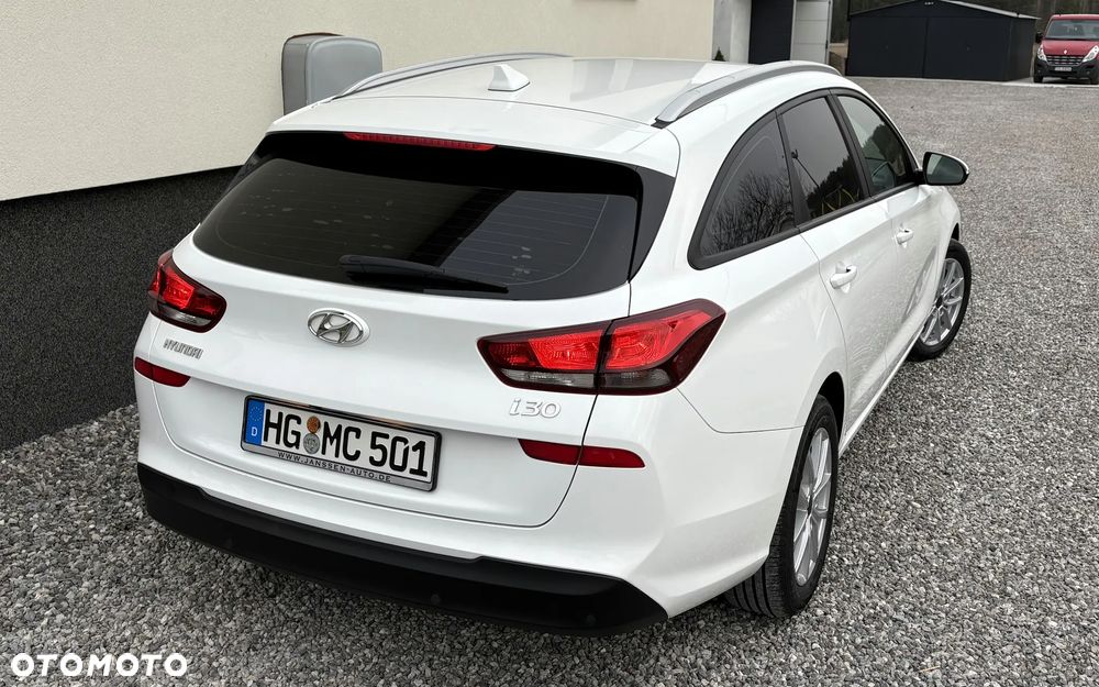 Hyundai i30 1.4 Passion - 9