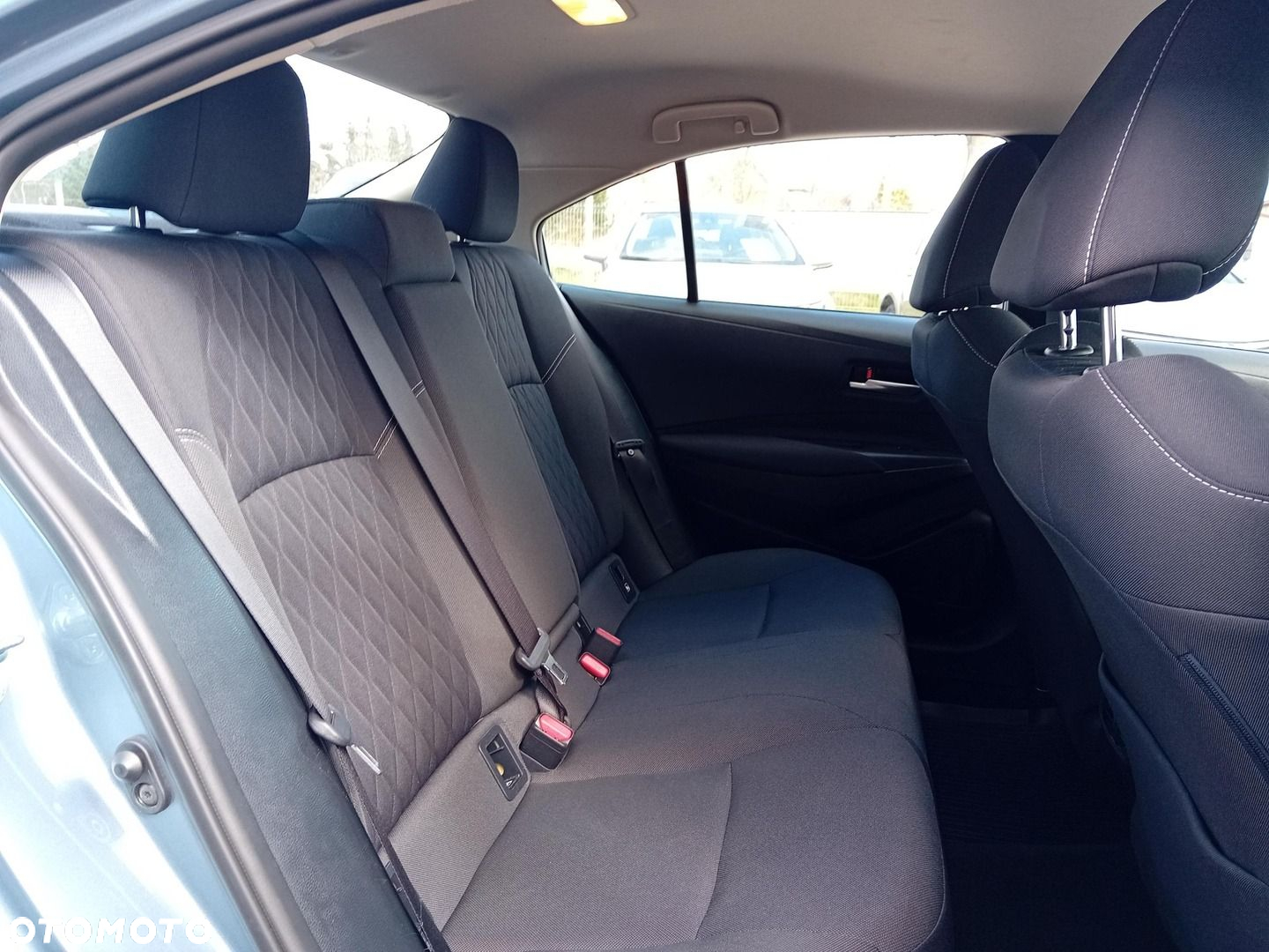 Toyota Corolla - 12