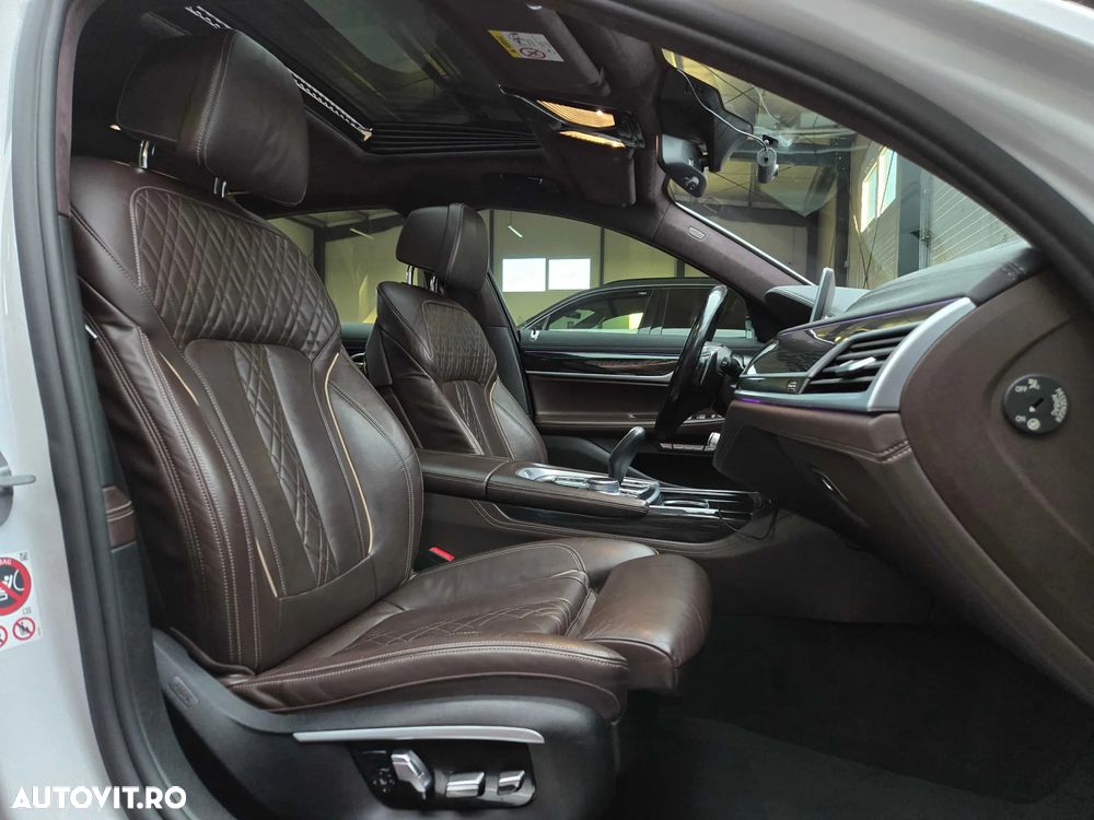 BMW Seria 7 730d xDrive - 27