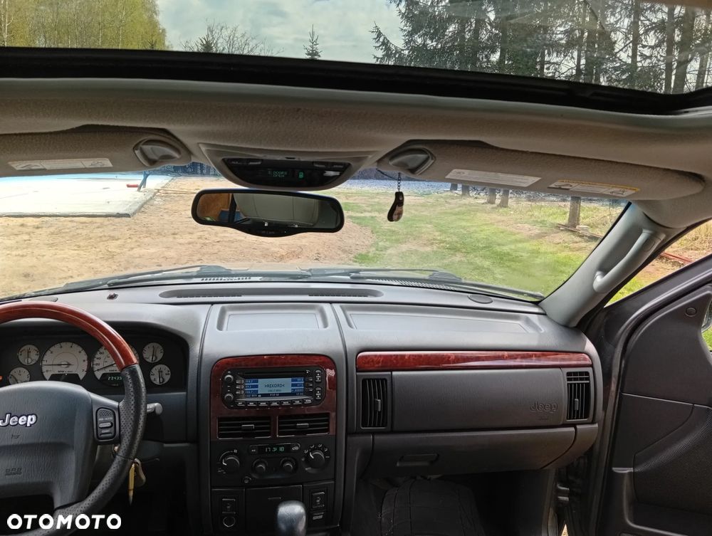 Jeep Grand Cherokee - 21