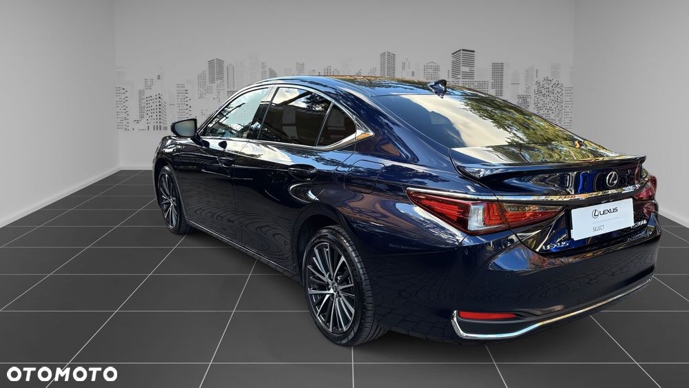 Lexus ES 300h Business Edition - 7