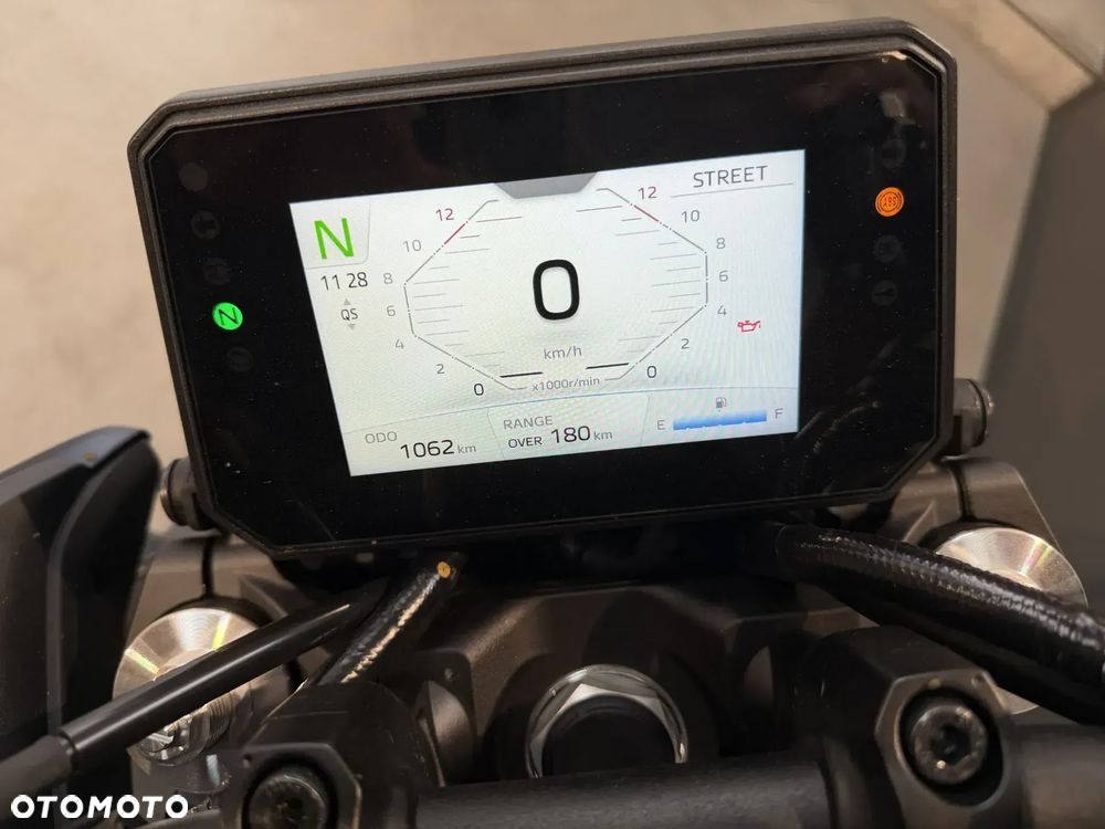 Yamaha MT - 9