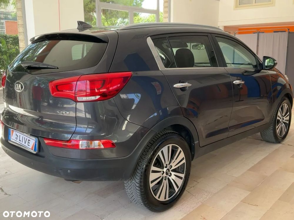 Kia Sportage 1.7 CRDI 2WD Dream-Team Edition - 3