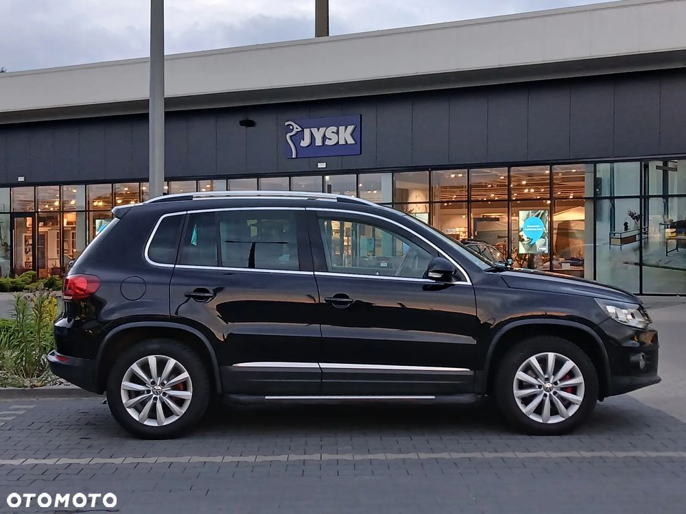 Volkswagen Tiguan 2.0 TDI DPF 4Motion BlueMotion Technology Sport & Style - 2