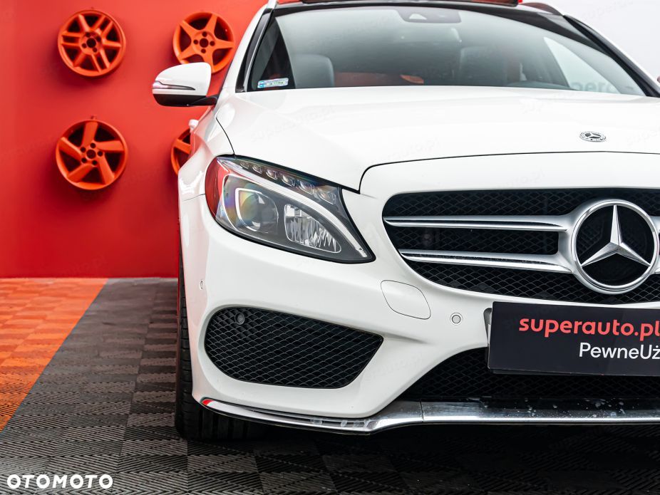 Mercedes-Benz Klasa C 300 9G-TRONIC - 24