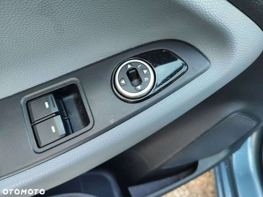 Hyundai i20 - 17