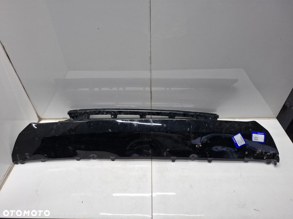 KRATKA ŚRODKOWA ZDERZAKA PRZÓD PRZEDNIA DOLNA VOLVO XC60 II LIFT R DESIGN 32234959 - 1