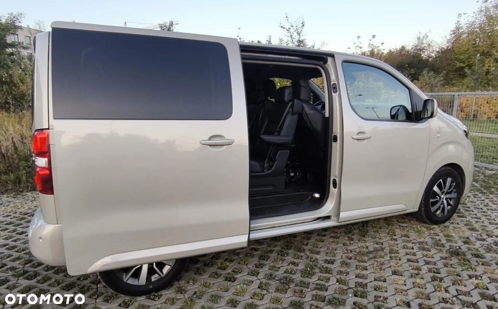 Toyota Proace Verso 2.0 D4-D Medium VIP - 18