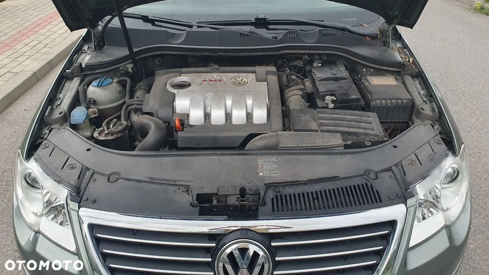 Volkswagen Passat - 11