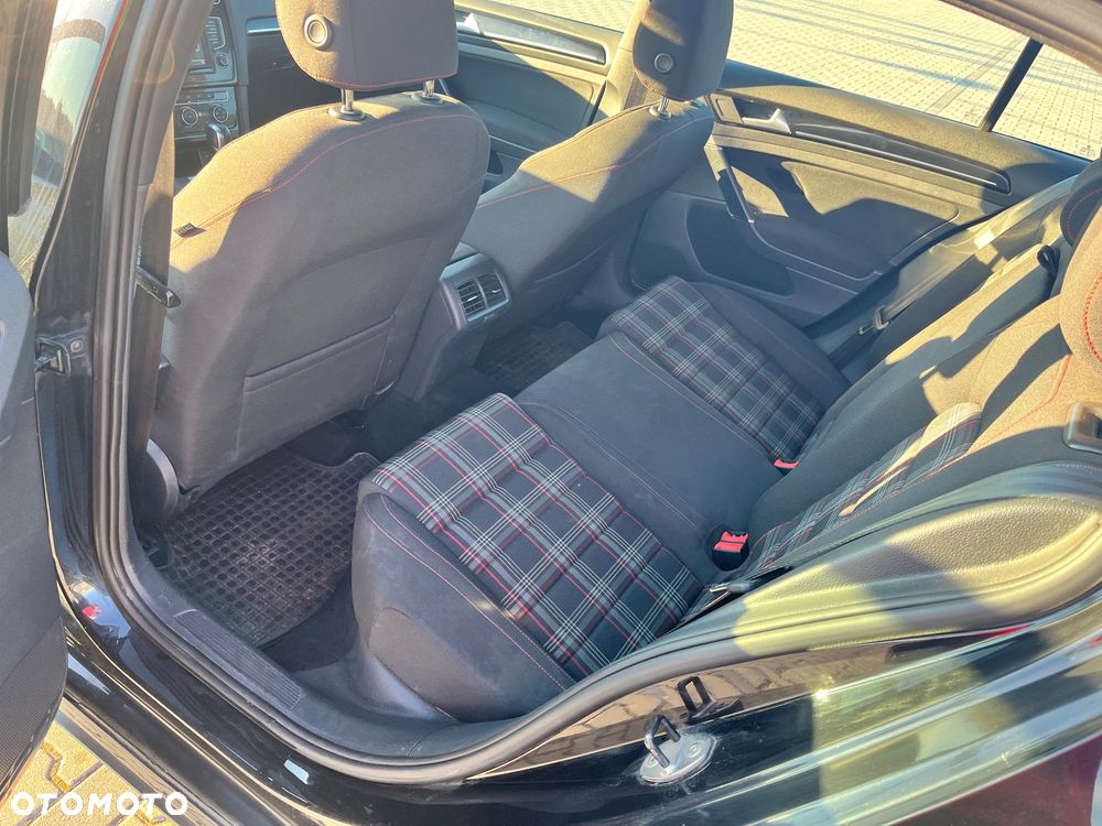 Volkswagen Golf 2016 photo 4