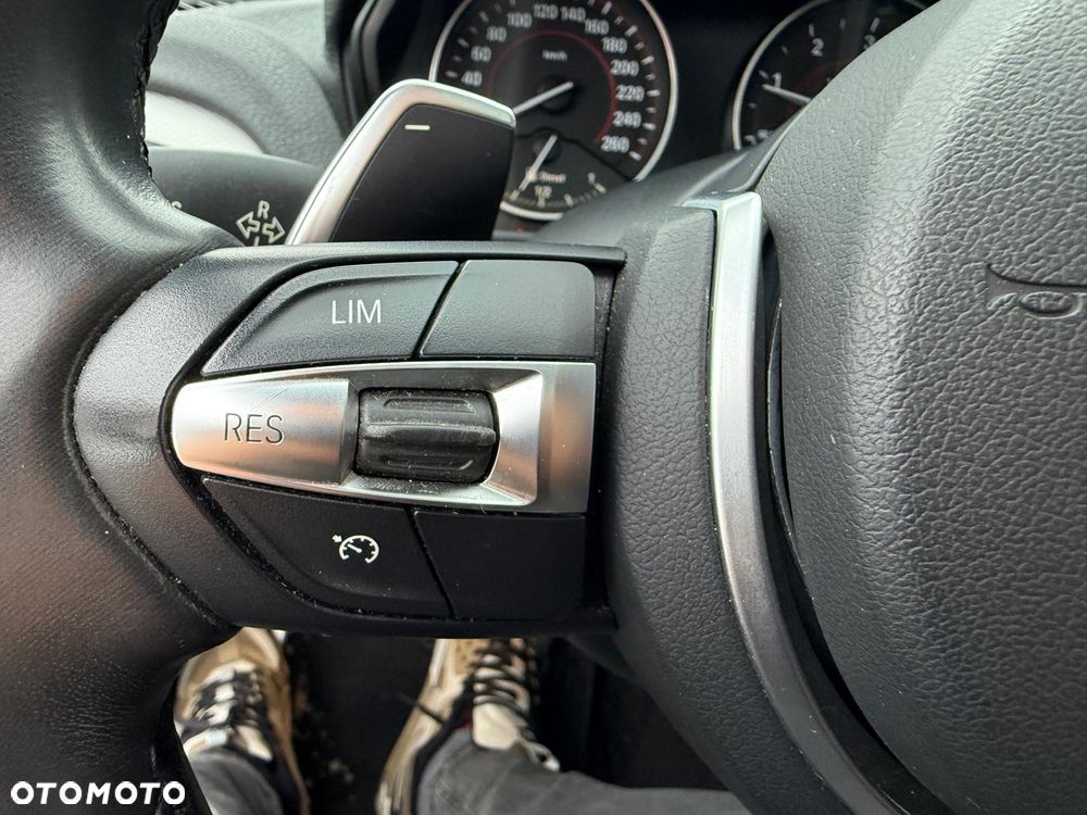 BMW Seria 1 - 15