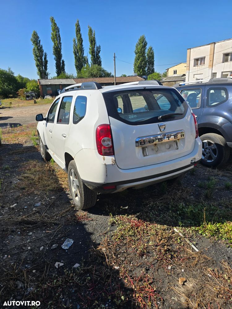 Bara Fata Spate Usa Capota Motor Cutie Viteze Hayon Haion Grup Punte Cardan Dacia Duster 1.5 Dci 4x4 - 3