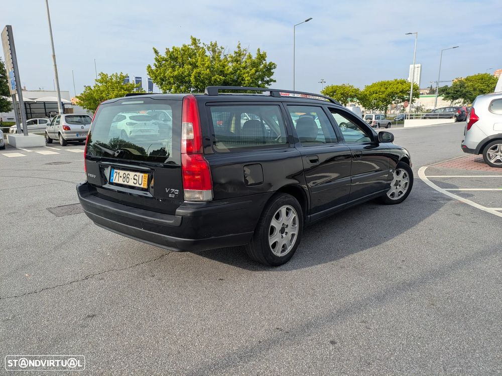 Volvo V70 2.0 T - 2