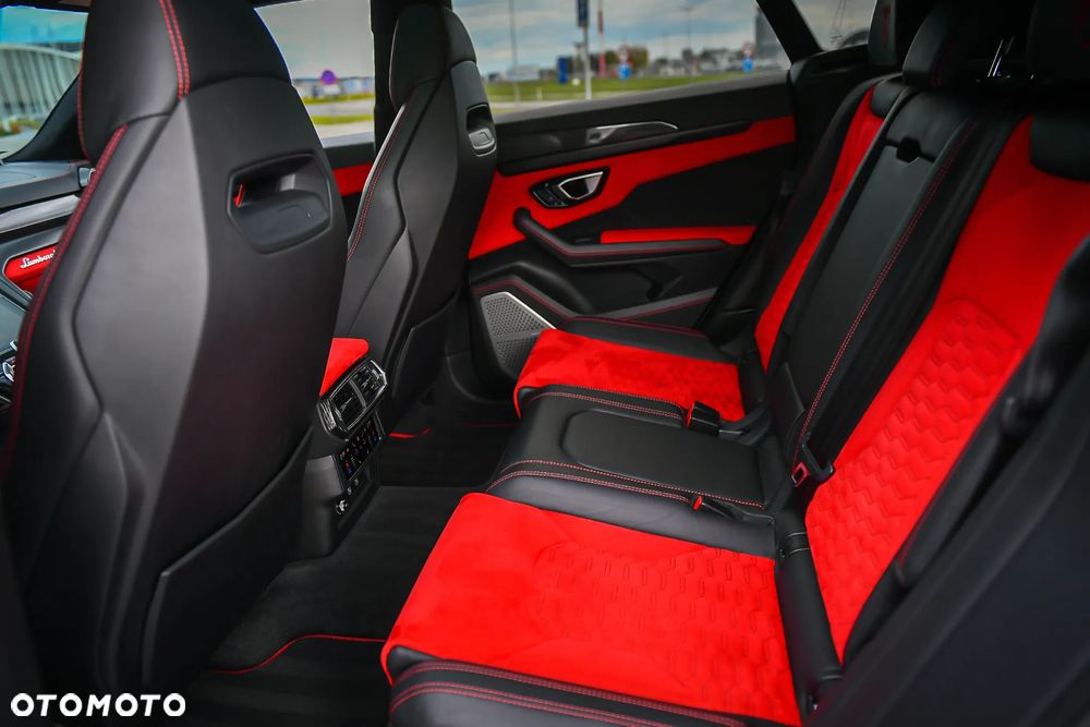 Lamborghini Urus Standard - 21