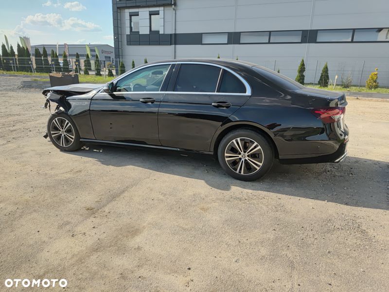 Mercedes-Benz Klasa E 220 d 9G-TRONIC - 25