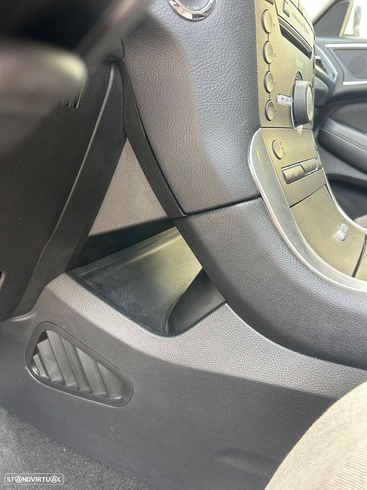 Ford S-Max 2.0 TDCi Titanium - 21