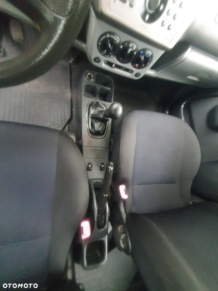 Suzuki Ignis - 14