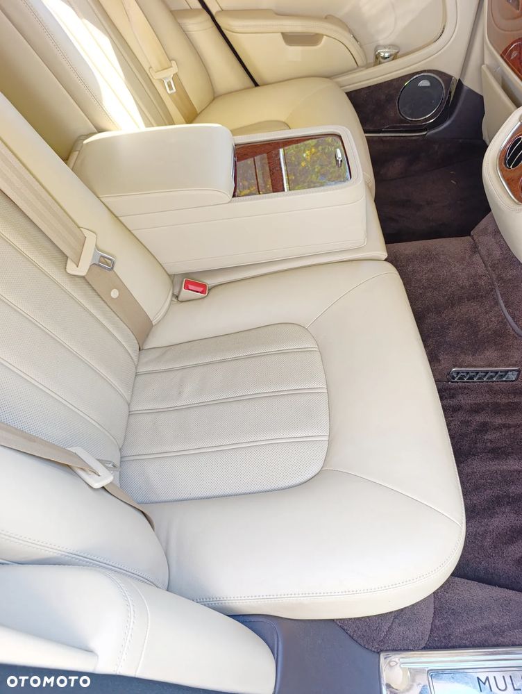 Bentley Mulsanne - 24