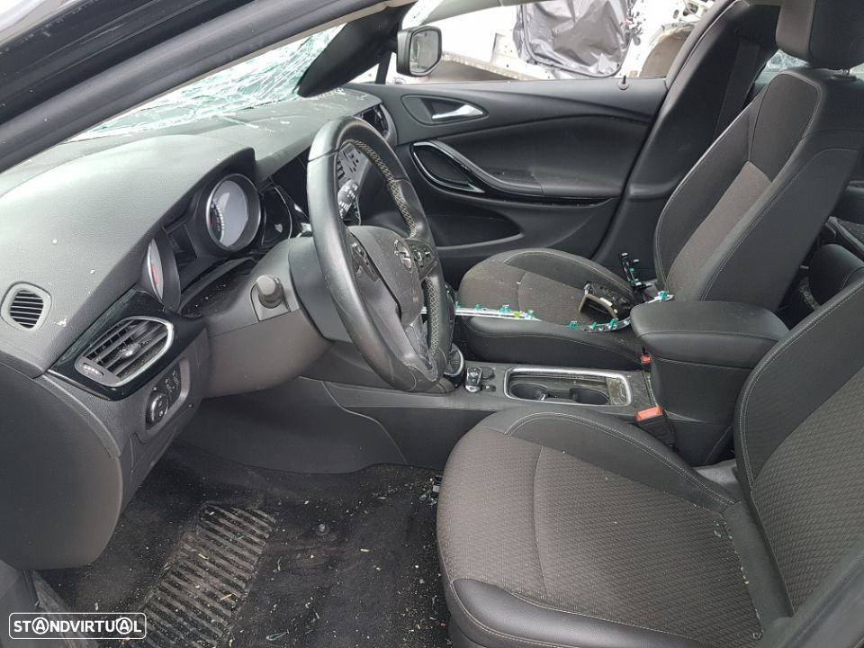 Opel Astra K 2017 para peças - 3