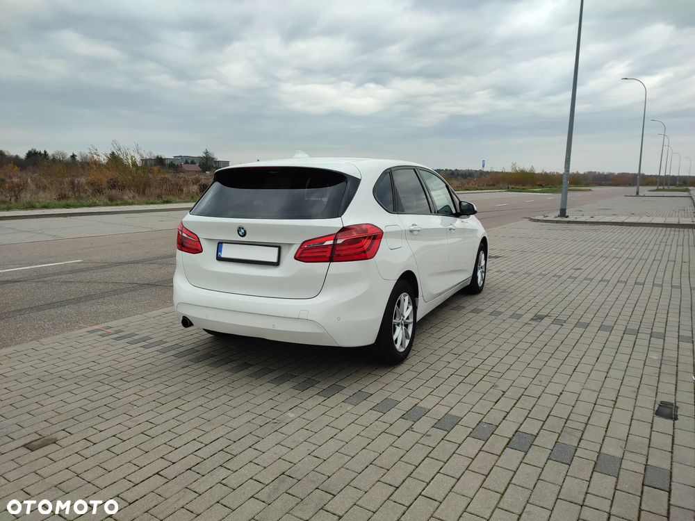 BMW Seria 2 218i - 33