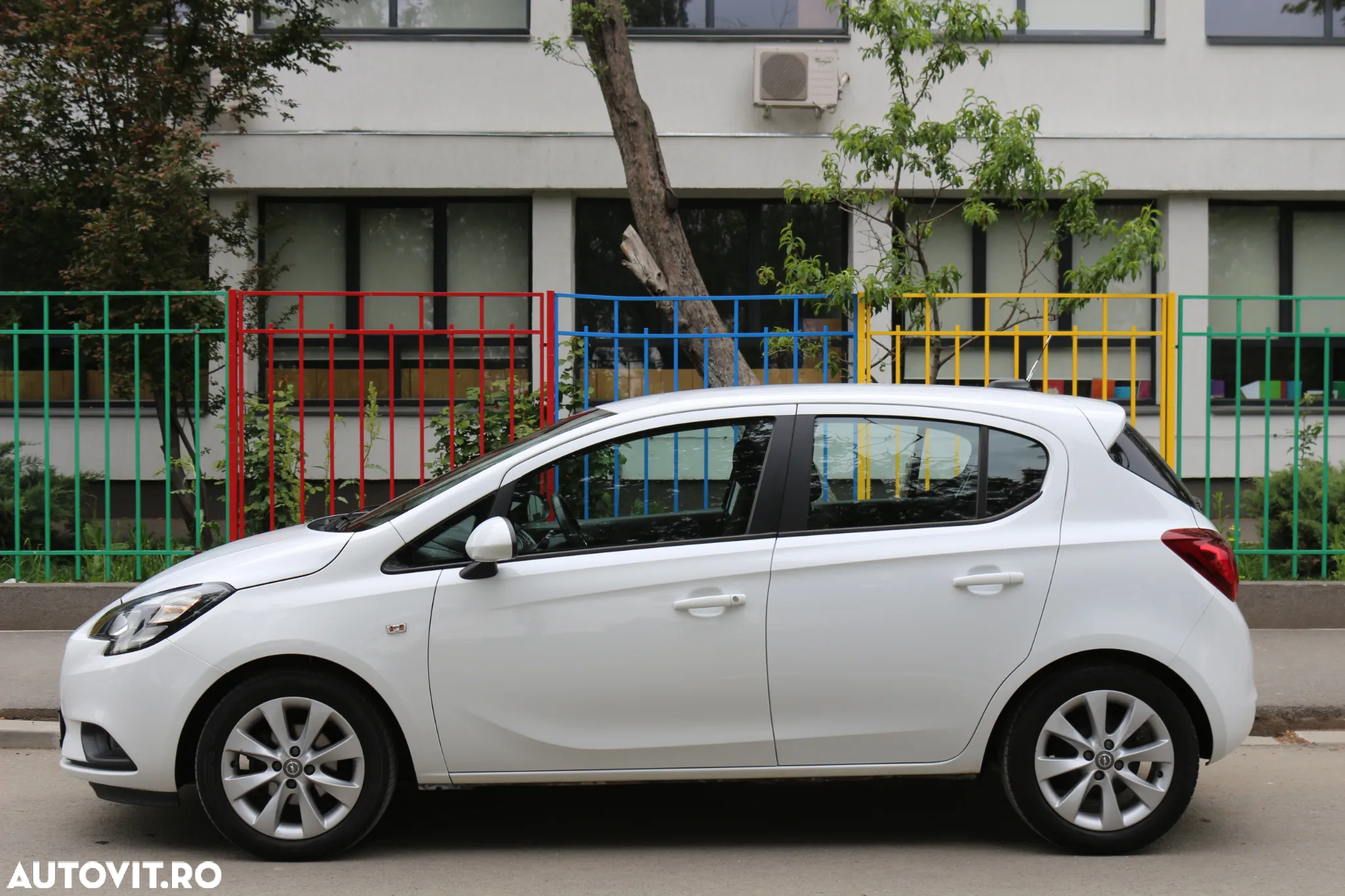 Opel Corsa 1.4 Color Edition - 3