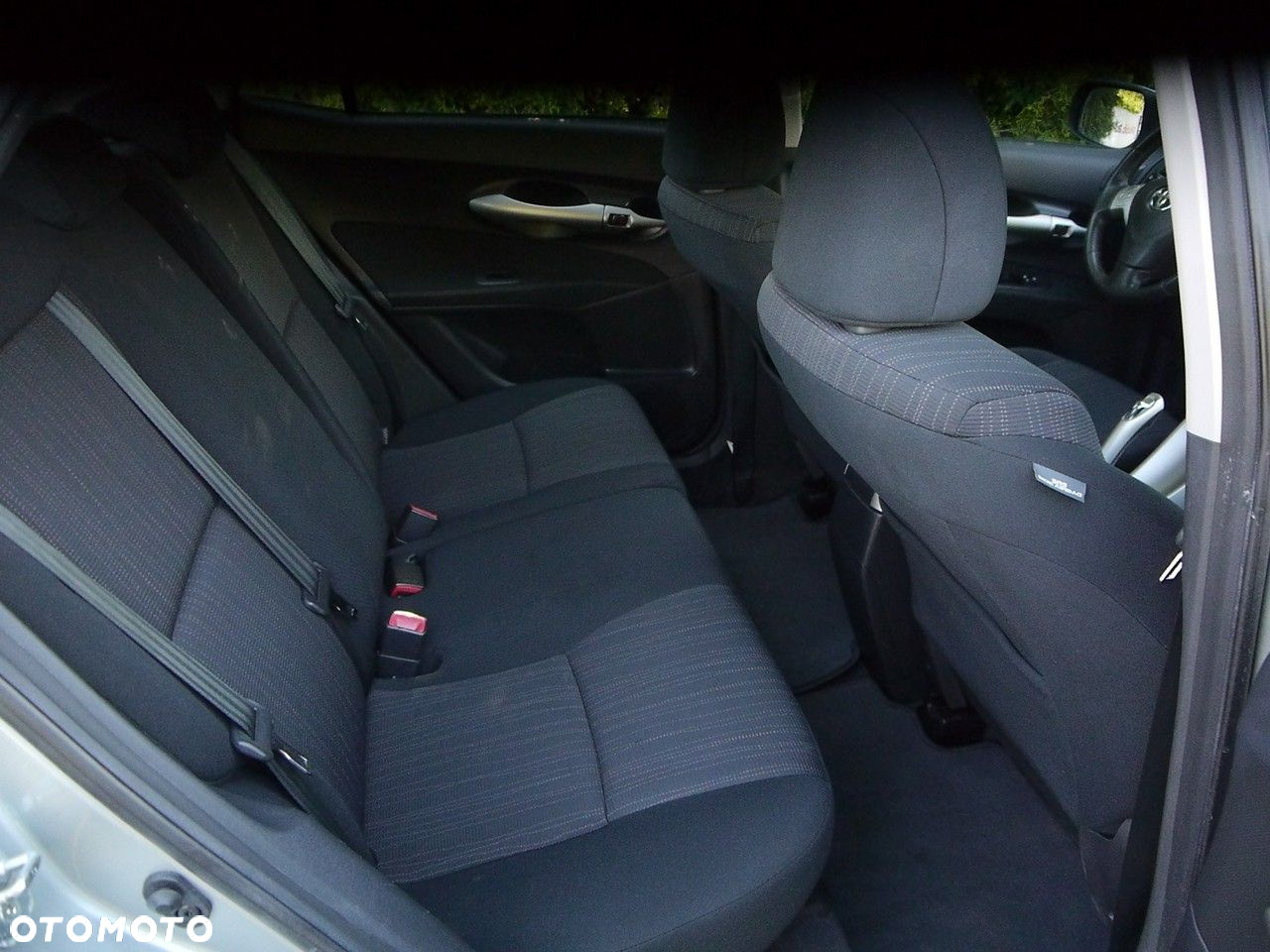 Toyota Auris 1.33 VVT-i Terra - 29