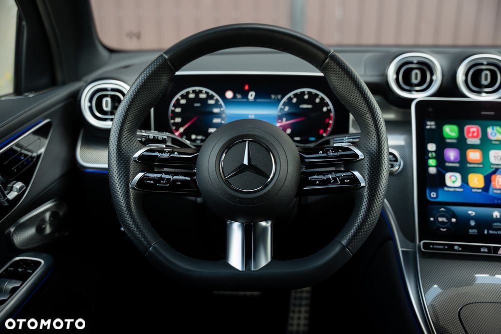 Mercedes-Benz GLC 200 4Matic 9G-TRONIC AMG Line Advanced - 30