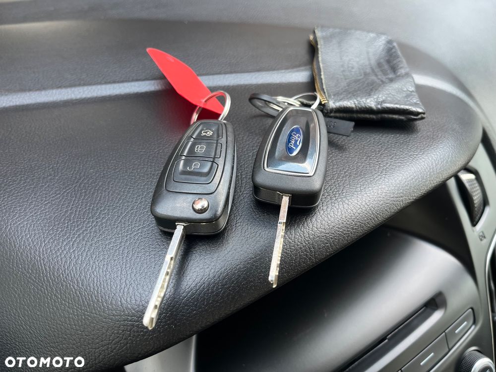 Ford Focus 1.0 EcoBoost Trend - 12