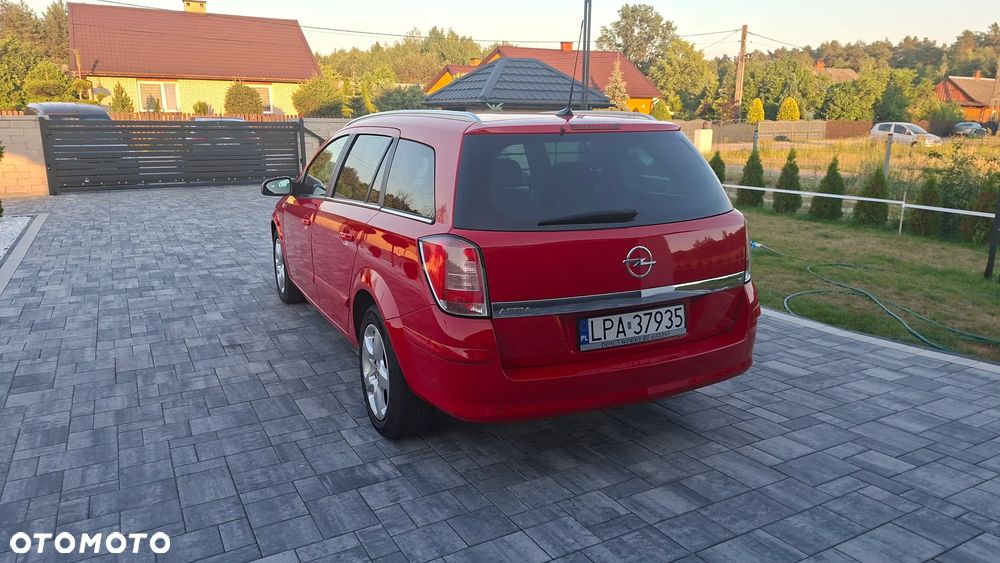 Opel Astra - 16