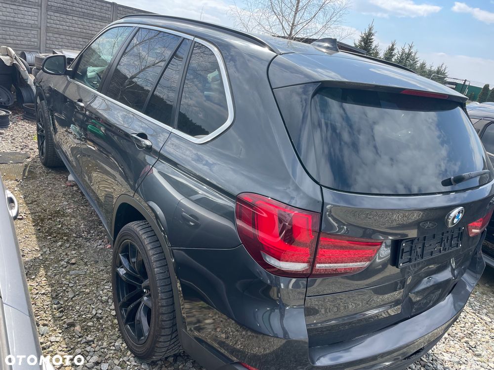 BMW X5 xDrive30d Sport-Aut - 4