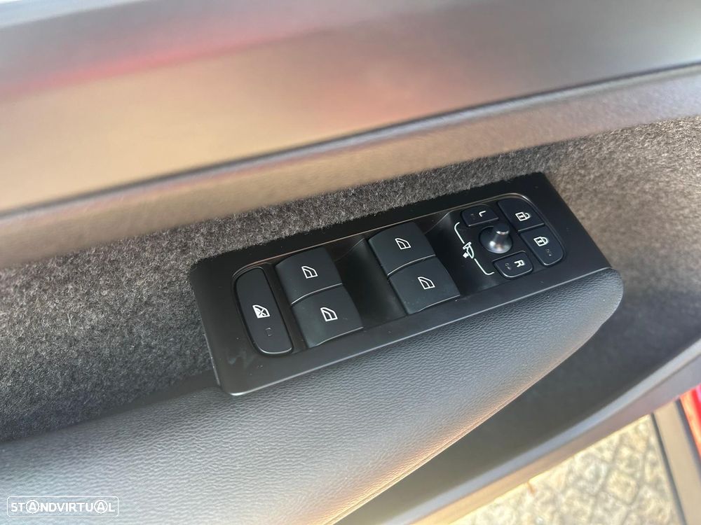 Volvo XC 40 1.5 T4 PHEV Inscription Expression - 12
