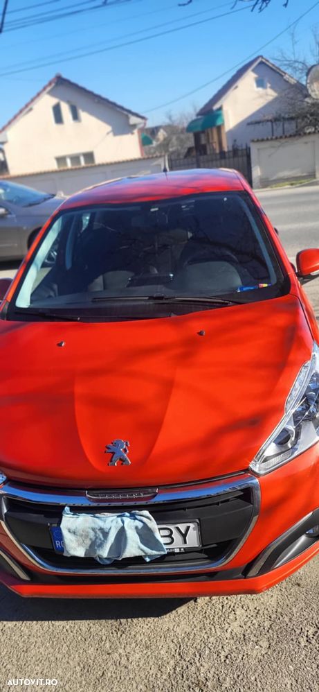 Peugeot 208 1.2 L PureTech Active - 8