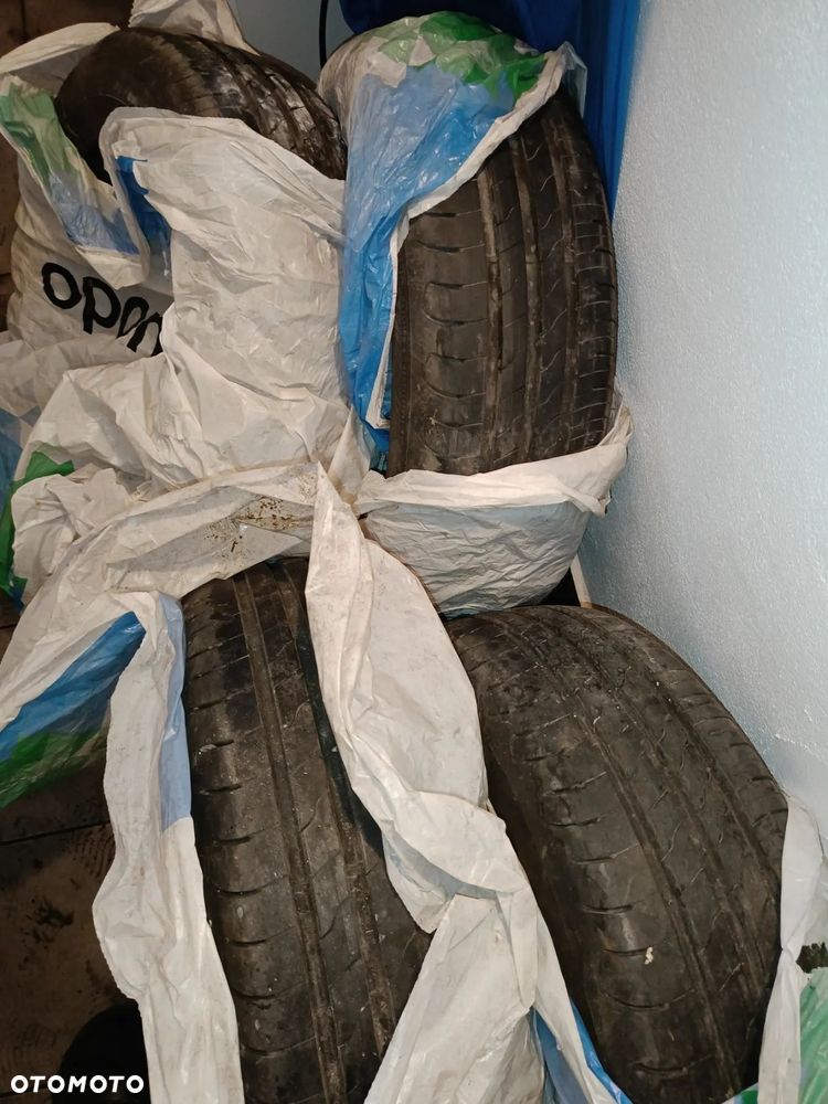 Volkswagen Golf - 12