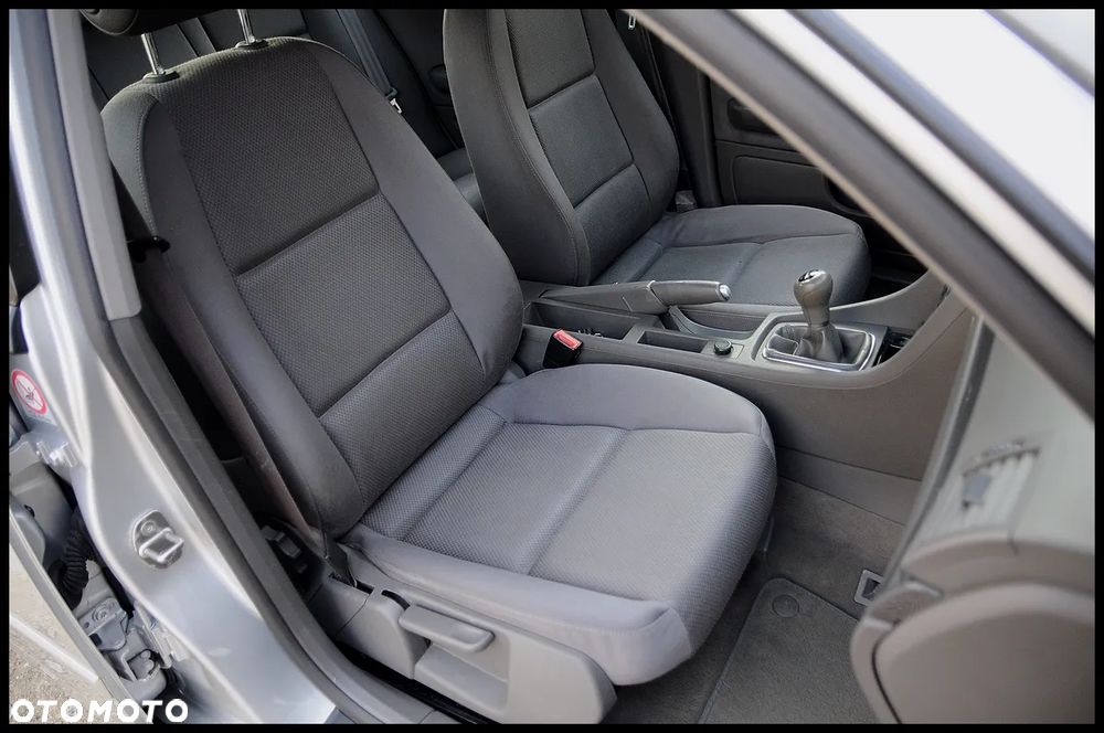 Audi A4 Limousine - 6