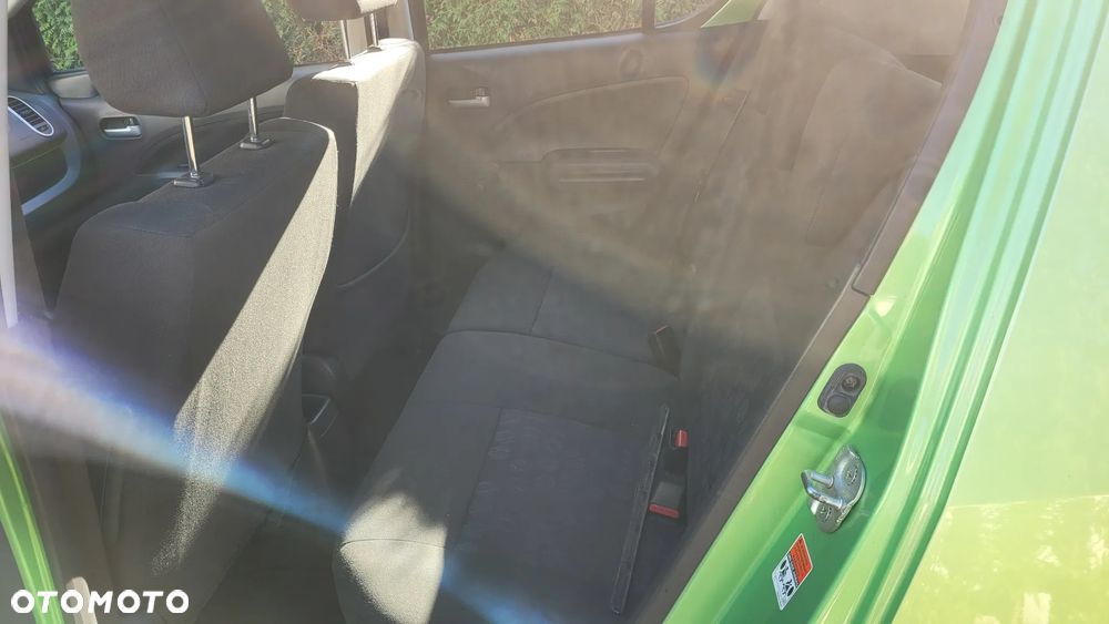 Suzuki Splash 1.0 Basic - 17