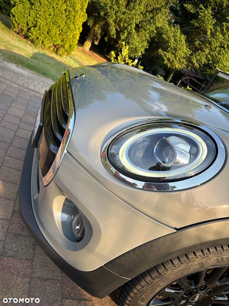 MINI Cooper Standard - 25
