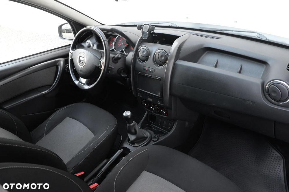 Dacia Duster 1.6 SCe Outdoor S&S - 38