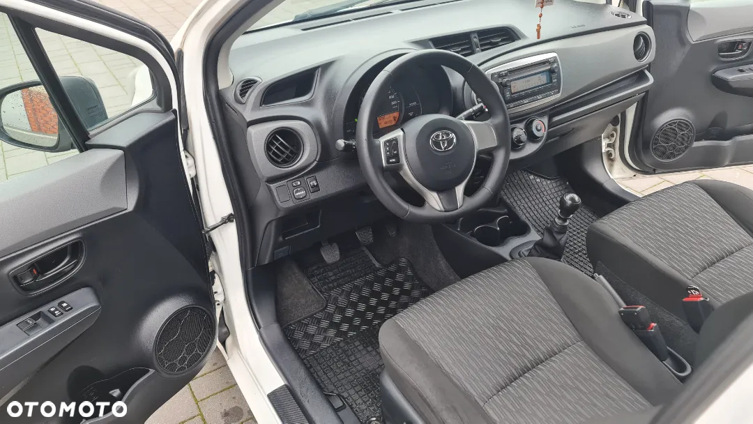 Toyota Yaris 1.4 D-4D - 7
