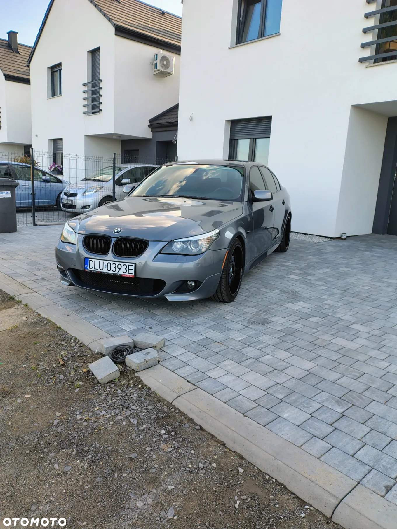 BMW Seria 5 550i - 2