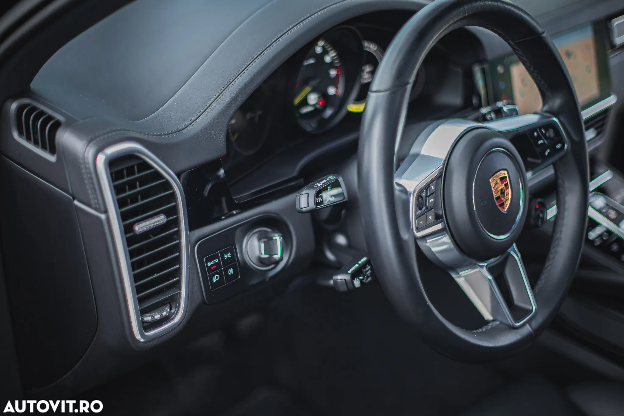 Porsche Cayenne E-Hybrid Tiptronic S Platinum Edition - 24