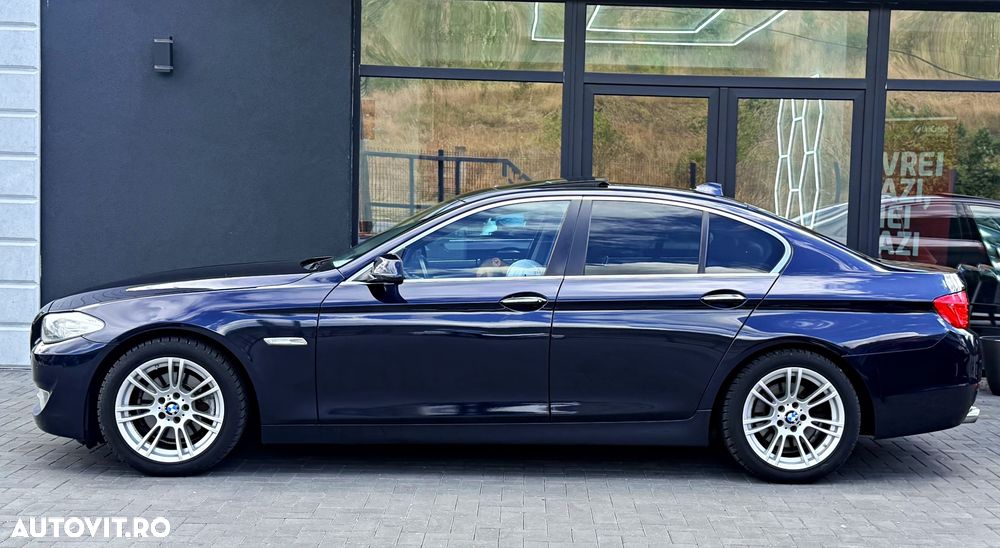 BMW Seria 5 520d Aut. - 11