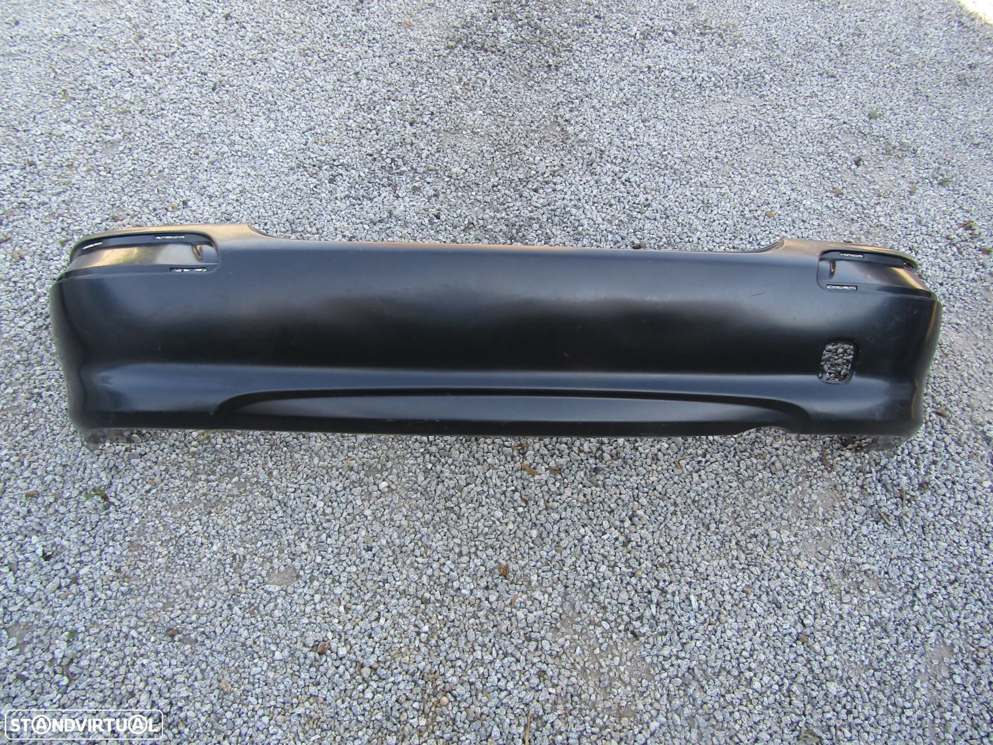 Para-choques tras Nissan Almera N16 ano 2000/2006 original (ver descrição e detalhes) - 1