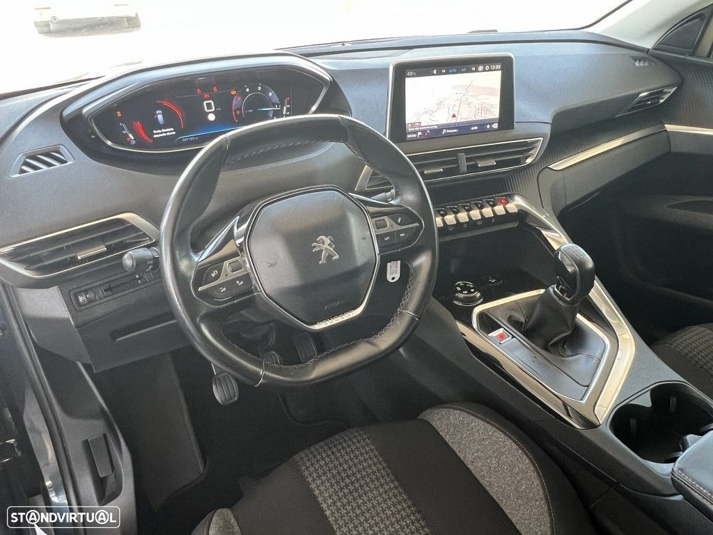 Peugeot 5008 1.6 HDi Allure J17 - 2