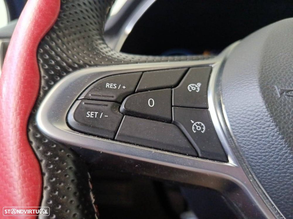 Renault Captur 1.6 E-Tech Plug-In RS Line - 17