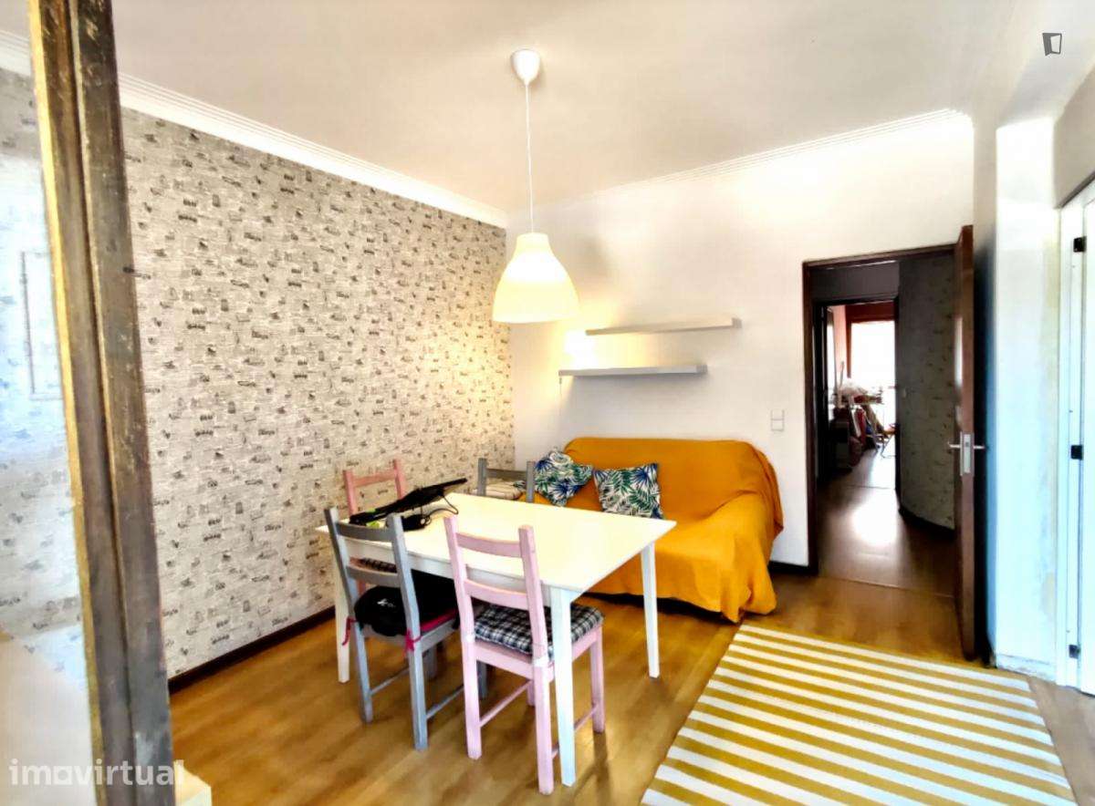Quarto - localizado em Sete Rios Lisbon - Grande imagem: 3/30