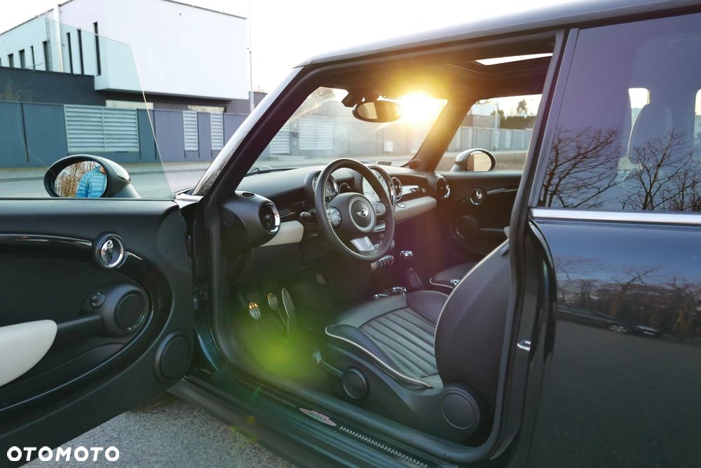 MINI John Cooper Works - 5