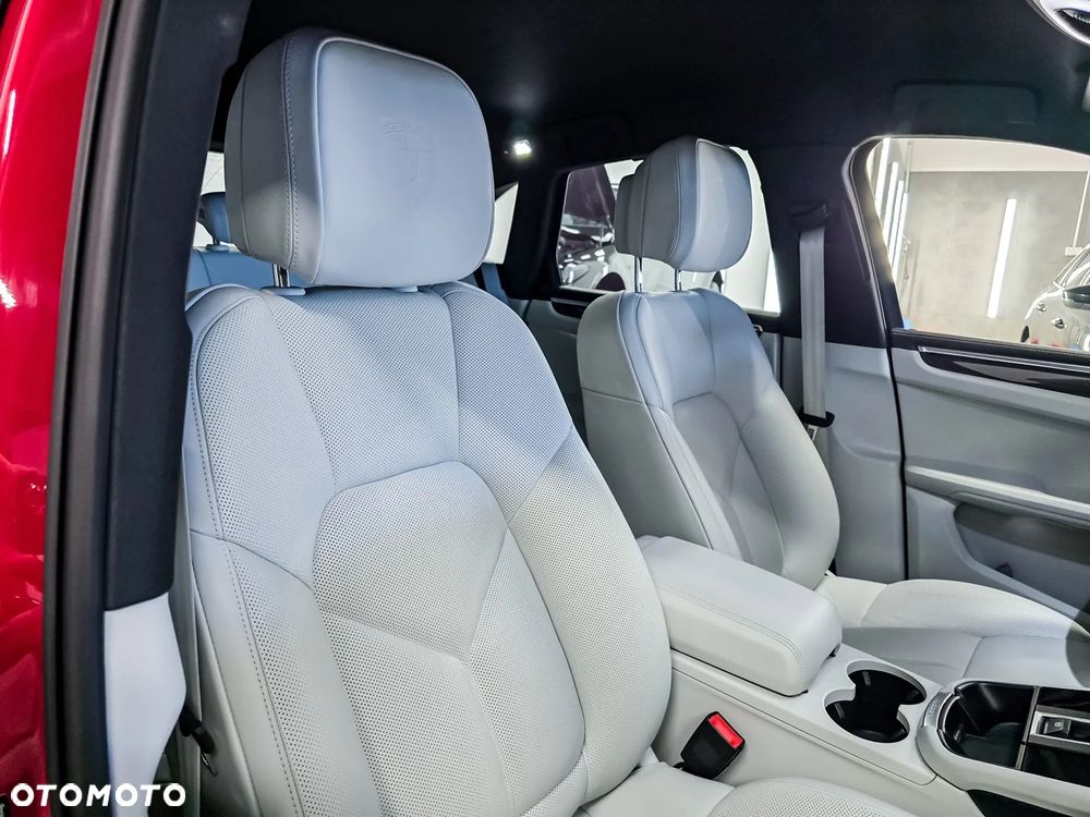 Porsche Macan T - 18