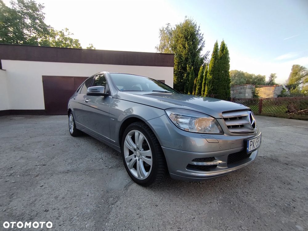 Mercedes-Benz Klasa C 180 CGI Automatik BlueEFFICIENCY Avantgarde - 7