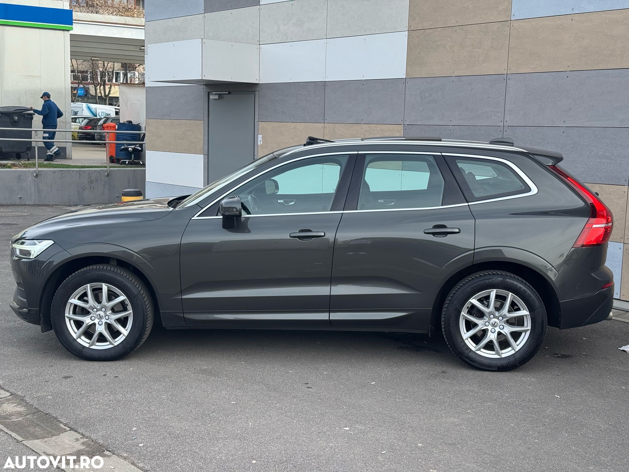 Volvo XC 60 D4 Geartronic Momentum - 32