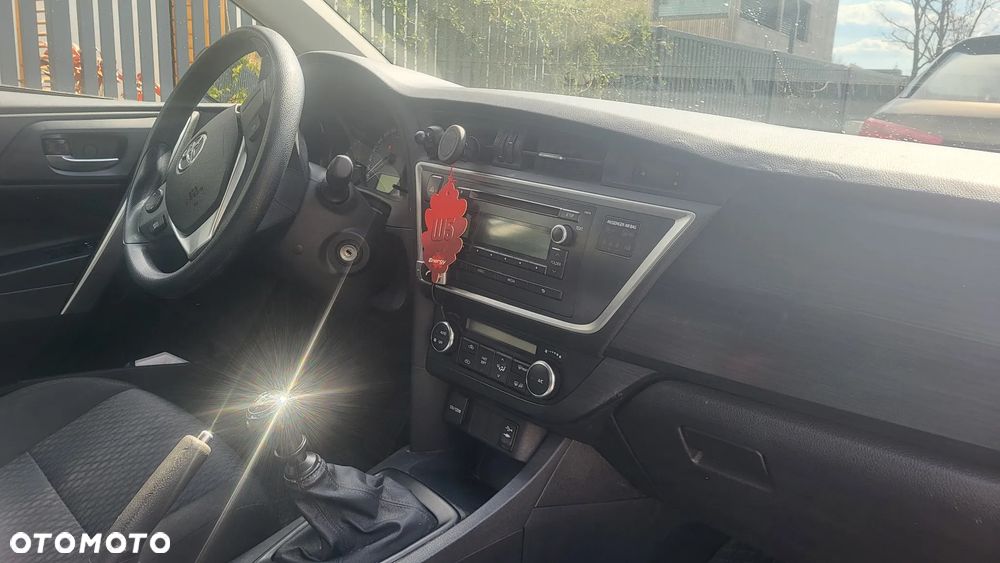 Toyota Auris 1.6 Active - 11